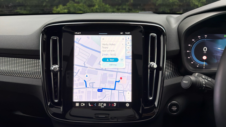 Volvo XC40 2.0 B4P Ultra Dark 5dr Auto Petrol Estate